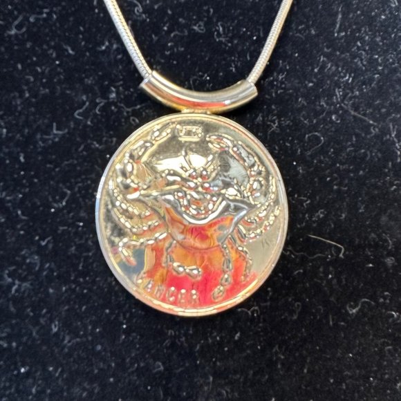 Vintage Gold Tone Crab Cancer Pendant Necklace - Picture 8 of 16